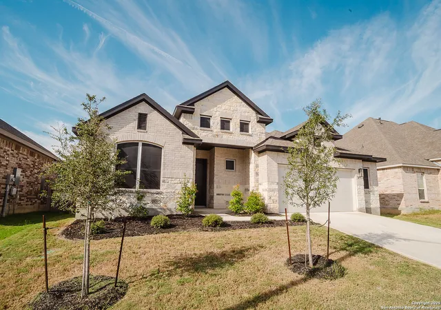 Photo 2 of Single family home for sale at 923 Salzach, New Braunfels, TX 78130 | MLS# 1920330 | Listing updated on 2026-02-14