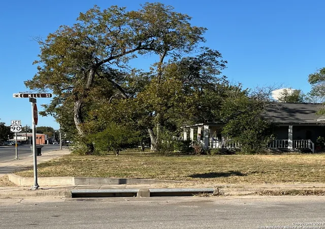 Photo 3 of Land for sale at 328 S Getty, Uvalde, TX 78801 | MLS# 1920363 | Listing updated on 2026-01-20