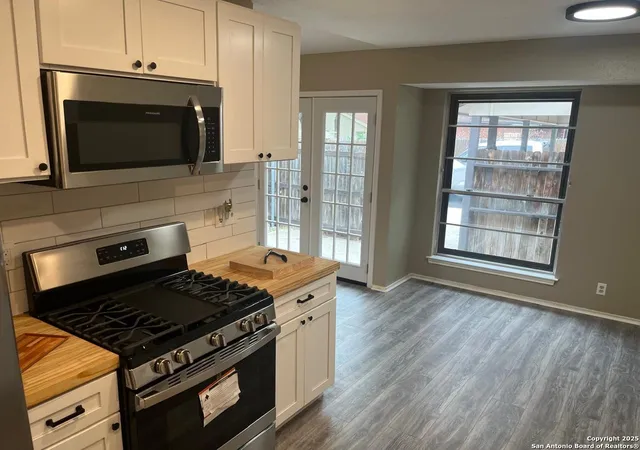 Photo 4 of Single family home for sale at 9345 Dover #9345, San Antonio, TX 78250 | MLS# 1920368 | Listing updated on 2025-12-18