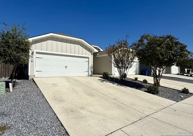 1st image of 616/618 Heathers, Seguin, TX 78155 | MLS# 1920369