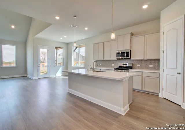 2nd image of 8016 Trail Grant, Schertz, TX 78154 | MLS# 1920404