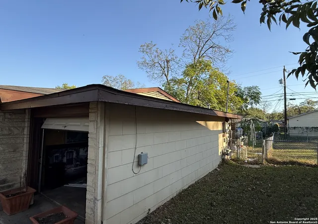35th image of 454 Storeywood, San Antonio, TX 78213 | MLS# 1920435