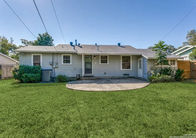 12th image of 239 Brees, San Antonio, TX 78209 | MLS# 1920495