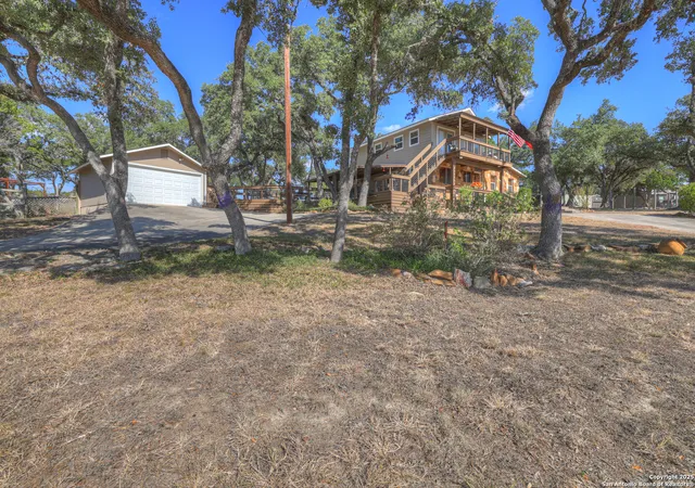 Photo 4 of Single family home for sale at 1631 Cattail, Canyon Lake, TX 78133 | MLS# 1920500 | Listing updated on 2025-11-15