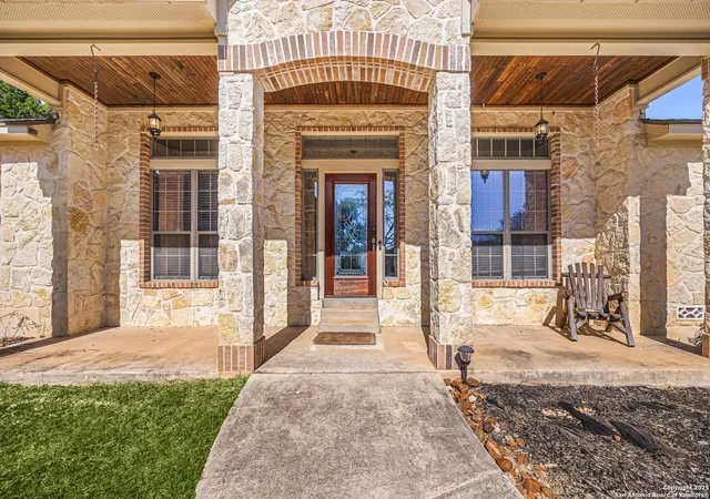 Photo 4 of Sale Pending at 166 Bridle, Spring Branch, TX 78070 | MLS# 1920507 | Listing updated on 2026-02-13