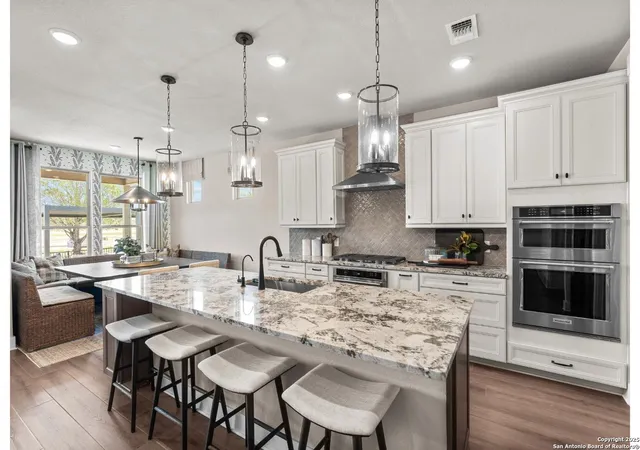 Photo 3 of Single family home for sale at 613 Dayflower Ln, Cibolo, TX 78108 | MLS# 1920597 | Listing updated on 2026-03-10