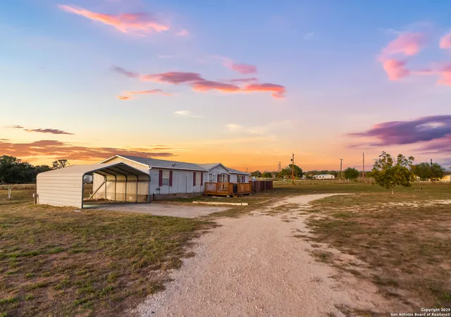 Photo 4 of Sale Pending at 3081 Cross Trl, San Antonio, TX 78264 | MLS# 1920610 | Listing updated on 2025-12-22