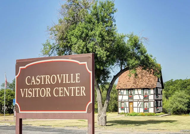 Photo 3 of Sale Pending at 289 Christian St, Castroville, TX 78009 | MLS# 1920639 | Listing updated on 2025-11-05
