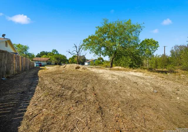 15th image of 8802 Catalina Bay Dr, San Antonio, TX 78242 | MLS# 1920653