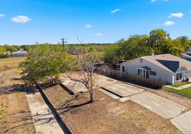 5th image of 8802 Catalina Bay Dr, San Antonio, TX 78242 | MLS# 1920653