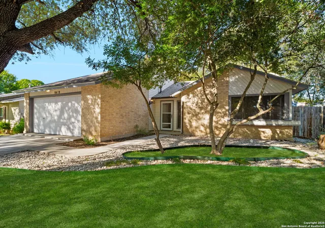 Photo 1 of Sale Pending at 9419 Lands Point St, San Antonio, TX 78250 | MLS# 1920732 | Listing updated on 2025-11-30