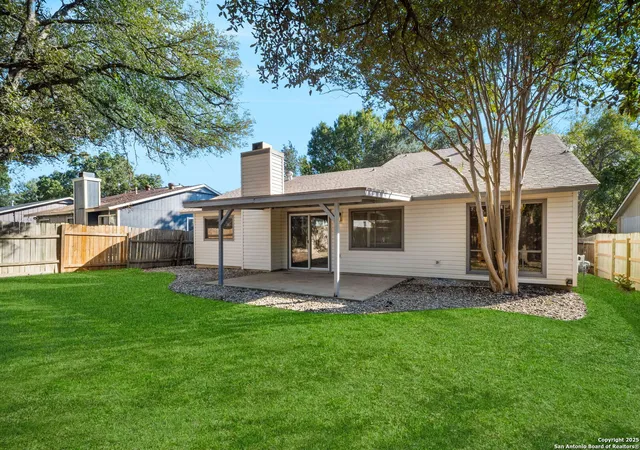 Photo 3 of Sale Pending at 9419 Lands Point St, San Antonio, TX 78250 | MLS# 1920732 | Listing updated on 2025-11-30