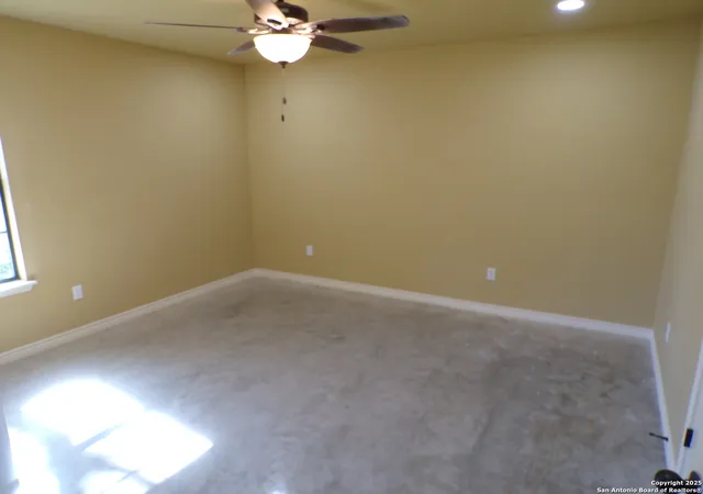 Photo 3 of Single family home for sale at 705 W Cargile, Uvalde, TX 78801 | MLS# 1920754 | Listing updated on 2025-11-05