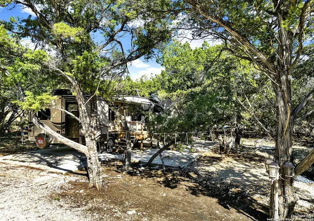 3rd image of 848 Avenue J, Lakehills, TX 78063 | MLS# 1920812