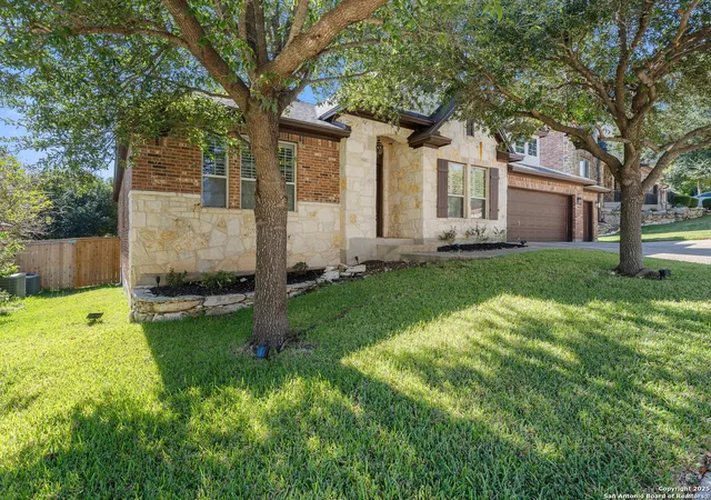 Photo 3 of Single family home for sale at 918 Olivia View, San Antonio, TX 78260 | MLS# 1920844 | Listing updated on 2025-12-13