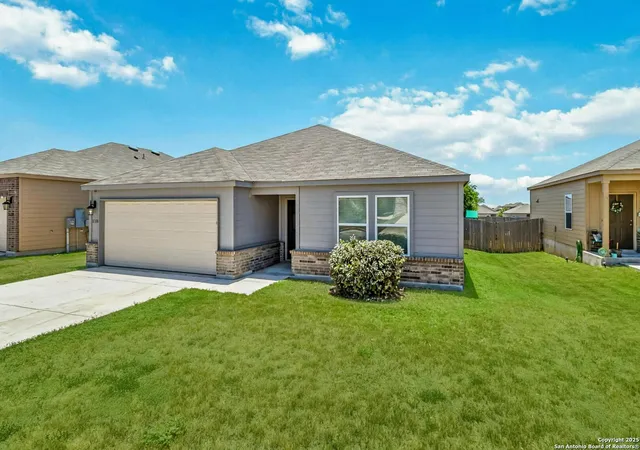 Photo 2 of Sale Pending at 2126 Fishing Trl, San Antonio, TX 78224 | MLS# 1920868 | Listing updated on 2025-12-18