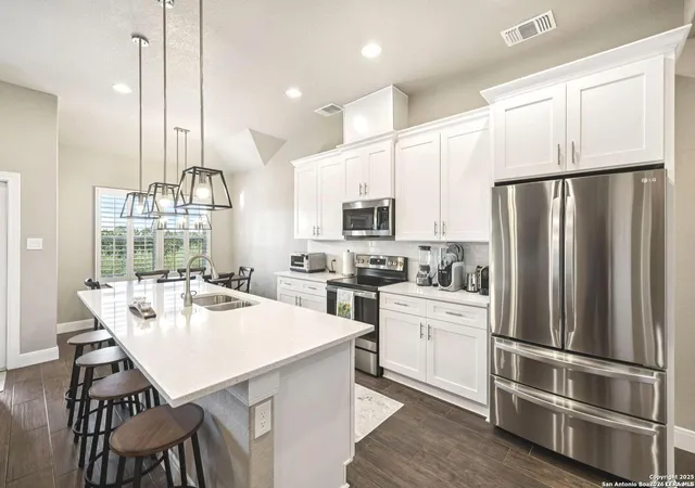 3rd image of 250 Deer Run Pass, Canyon Lake, TX 78133 | MLS# 1920889