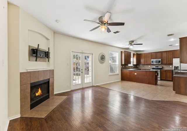 Photo 4 of Sale Pending at 143 Katherine Way, San Antonio, TX 78253 | MLS# 1920892 | Listing updated on 2025-11-20