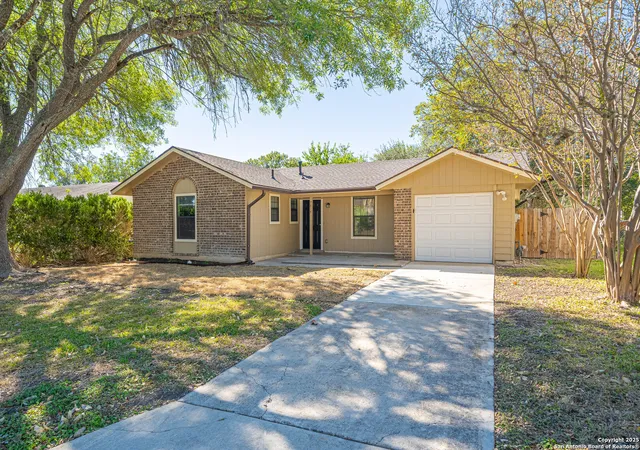 Homes for sale in Live Oak, TX | 7814 Oak Forest, Live Oak, TX 78233 | MLS# 1920937