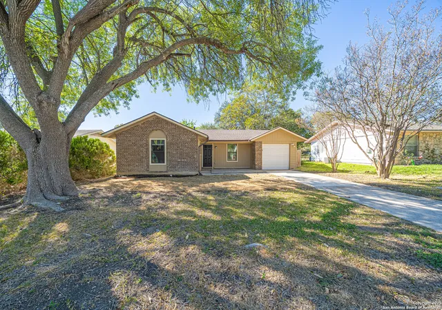 Homes for sale in Live Oak, TX | 7814 Oak Forest, Live Oak, TX 78233 | MLS# 1920937