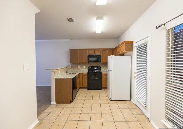 Photo 3 of Single family home for sale at 4134 Copano Bay, San Antonio, TX 78229 | MLS# 1920944 | Listing updated on 2025-11-27