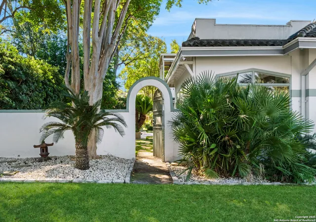 5th image of 308 W Summit Ave, San Antonio, TX 78212 | MLS# 1920951