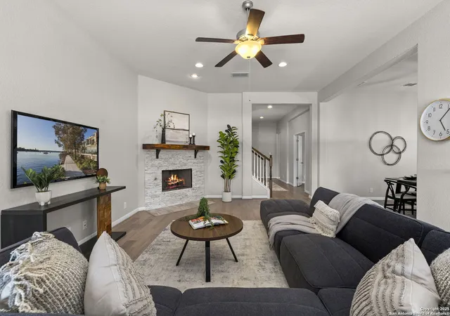 Photo 3 of Sale Pending at 11904 Trail Holw, Schertz, TX 78154 | MLS# 1920993 | Listing updated on 2026-04-11