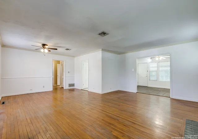 4th image of 206 Chevy Chase, San Antonio, TX 78209 | MLS# 1921023