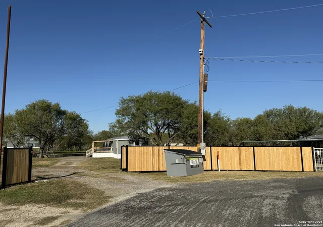 Manufactured home for sale at 10704 Palo, Atascosa, TX 78002 | MLS# 1921064