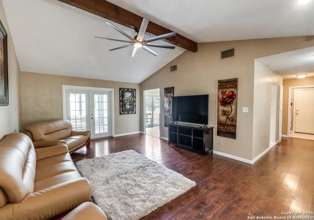 Photo 4 of Single family home for sale at 1174 Mooncrest, New Braunfels, TX 78130 | MLS# 1921076 | Listing updated on 2026-08-18