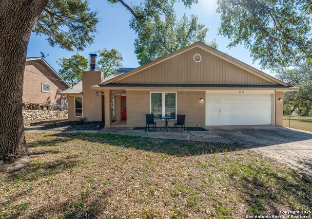 Photo 1 of Single family home for sale at 1174 Mooncrest, New Braunfels, TX 78130 | MLS# 1921076 | Listing updated on 2026-08-18