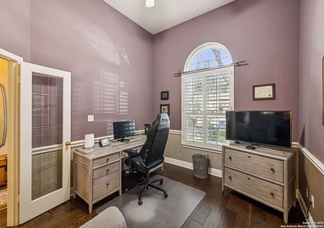Photo 4 of Sale Pending at 1014 Crystal, San Antonio, TX 78258 | MLS# 1921154 | Listing updated on 2025-11-25