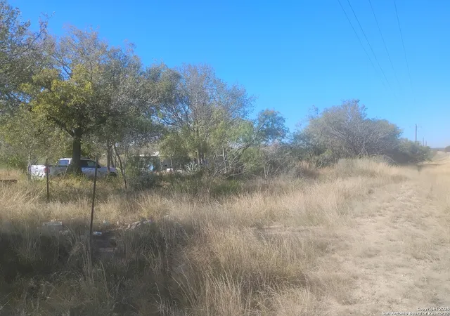 2nd image of 10091 Us Hwy 83, Uvalde, TX 78801 | MLS# 1921232