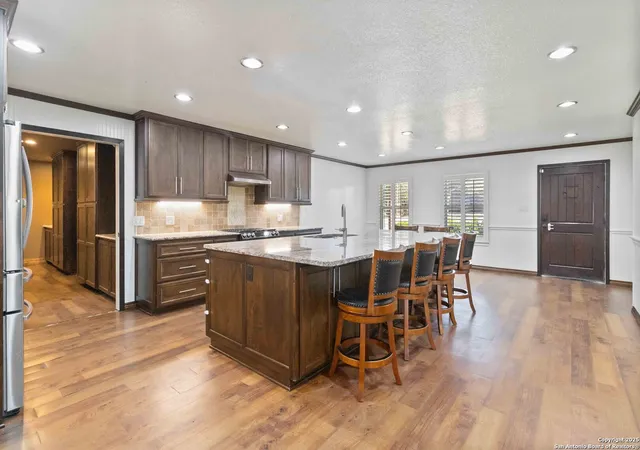 Photo 3 of Sale Pending at 1503 Lakeview, Canyon Lake, TX 78133 | MLS# 1921234 | Listing updated on 2026-03-26