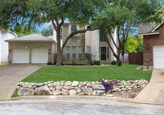 Photo 4 of Sale Pending at 15903 Lofty Hts, San Antonio, TX 78232 | MLS# 1921371 | Listing updated on 2025-11-13