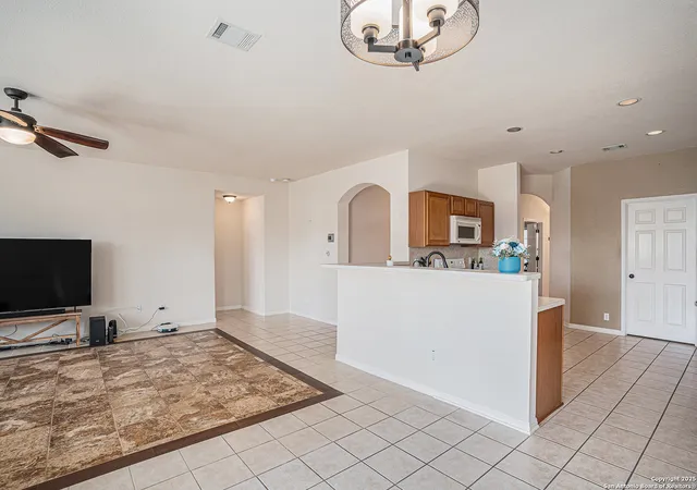 5th image of 117 Hidden Fawn, Cibolo, TX 78108 | MLS# 1921391