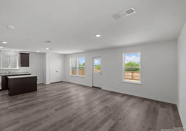 Photo 3 of Sale Pending at 316 Lazyglade Ln, Seguin, TX 78155 | MLS# 1921452 | Listing updated on 2026-01-22