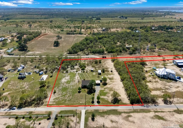 Photo 4 of Sale Pending at 10366 Stuart Rd, San Antonio, TX 78263 | MLS# 1921490 | Listing updated on 2026-03-20