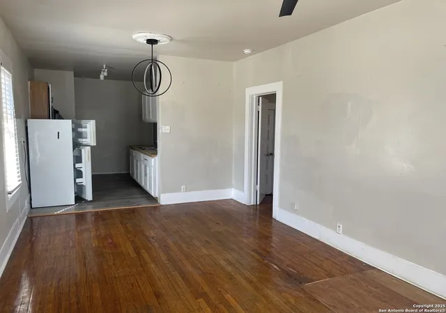 Photo 3 of Multi family home for sale at 1101 1103 Bailey Ave, San Antonio, TX 78210 | MLS# 1921508 | Listing updated on 2025-11-18