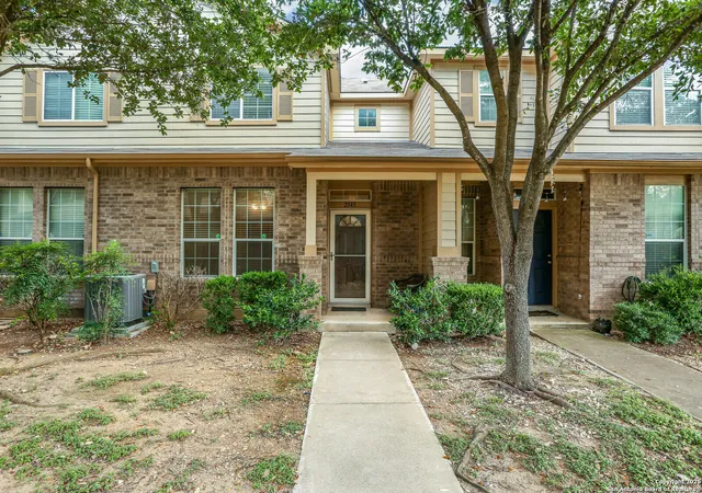 Photo 2 of Manufactured home for sale at 2545 Grayson, San Antonio, TX 78232 | MLS# 1921517 | Listing updated on 2025-11-18