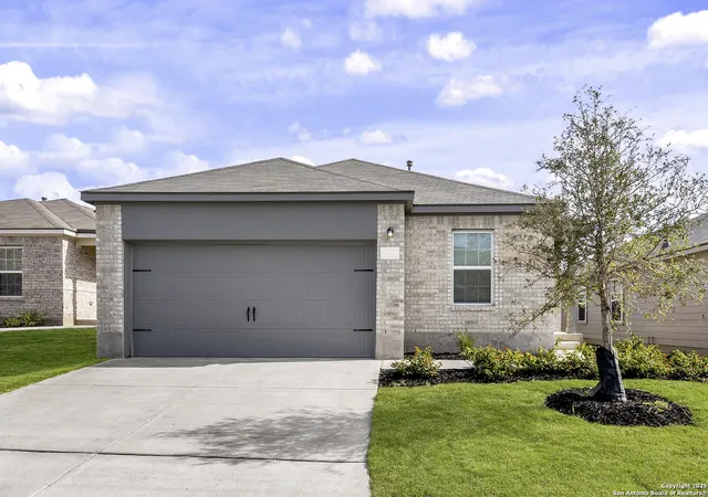 Photo 1 of Single family home for sale at 15026 Telfaire Meadow, Von Ormy, TX 78073 | MLS# 1921536 | Listing updated on 2025-11-18