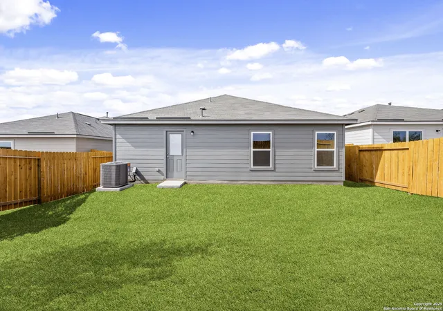 Photo 3 of Single family home for sale at 15026 Telfaire Meadow, Von Ormy, TX 78073 | MLS# 1921536 | Listing updated on 2025-11-18