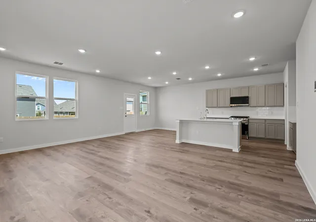Photo 3 of Sale Pending at 9883 Chavaneaux Lndg, San Antonio, TX 78221 | MLS# 1921562 | Listing updated on 2026-04-02