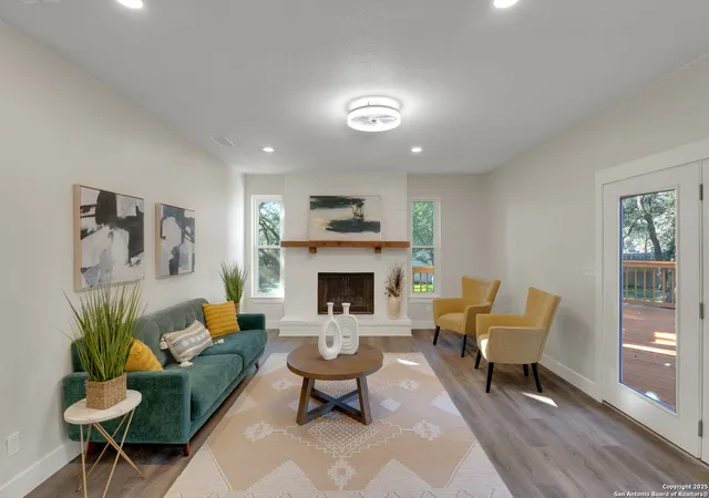 Photo 2 of Sale Pending at 139 Cyn Oaks, San Antonio, TX 78232 | MLS# 1921566 | Listing updated on 2026-04-15