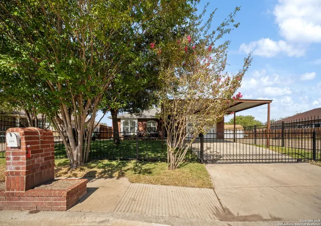 Photo 3 of Single family home for sale at 3343 Reforma Dr, San Antonio, TX 78211 | MLS# 1921600 | Listing updated on 2026-10-28