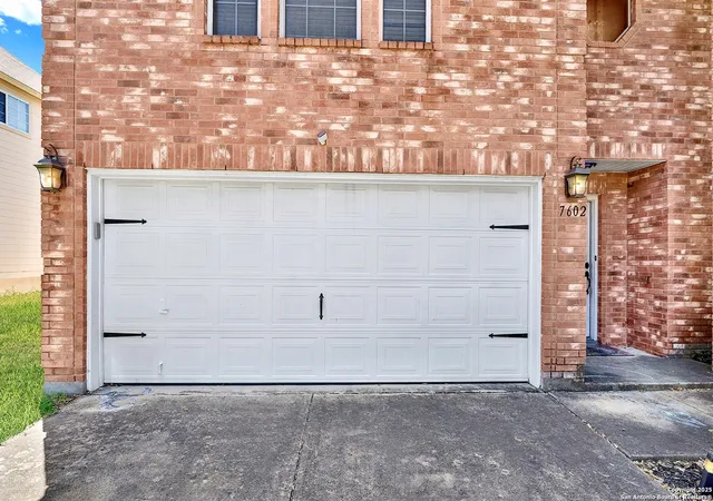 Photo 3 of Single family home for sale at 7602 Forest Vale, San Antonio, TX 78233 | MLS# 1921601 | Listing updated on 2025-12-04