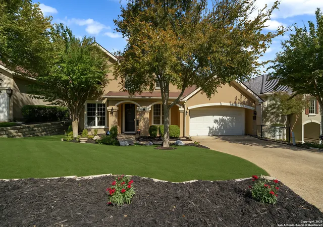 Photo 3 of Sale Pending at 17950 Maui Sands, San Antonio, TX 78255 | MLS# 1921608 | Listing updated on 2026-01-31