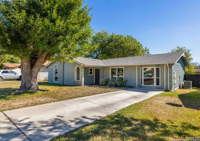 Photo 1 of Sale Pending at 422 Bridgit, Converse, TX 78109 | MLS# 1921616 | Listing updated on 2026-02-20