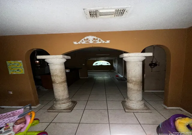 Photo 2 of Single family home for sale at 10922 Bending, San Antonio, TX 78224 | MLS# 1921737 | Listing updated on 2025-11-09
