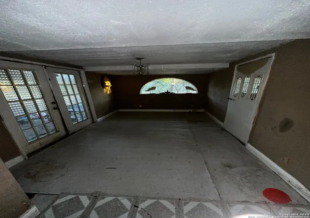 Photo 3 of Single family home for sale at 10922 Bending, San Antonio, TX 78224 | MLS# 1921737 | Listing updated on 2025-11-09